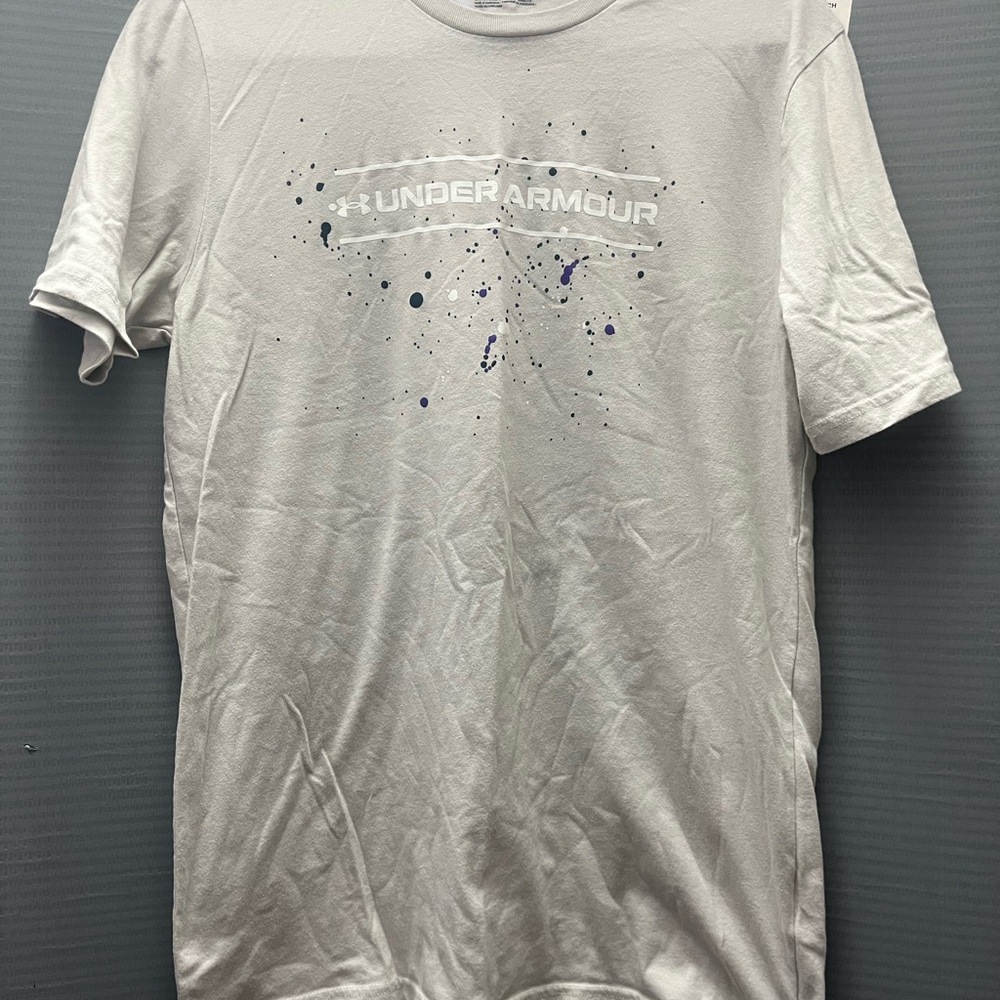 Under Armour White Short Sleeve Tee